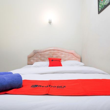 Reddoorz @ Supratman Street Hotel Bandung Bagian luar foto