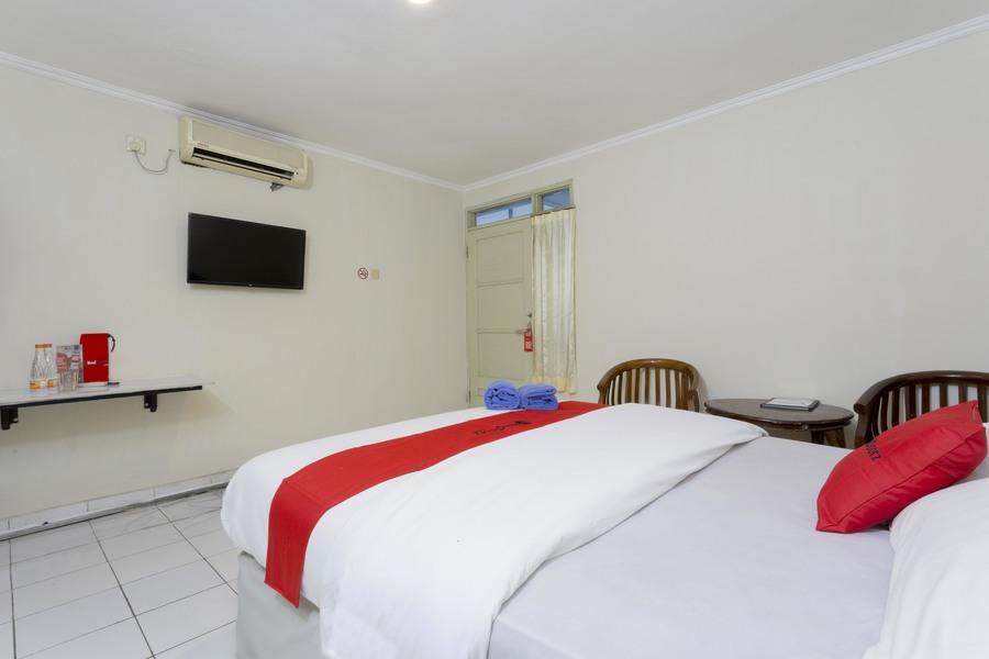 Reddoorz @ Supratman Street Hotel Bandung Bagian luar foto